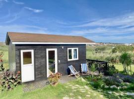 Da Silva Surfcamp - Tiny House Jorgina，位于劳林哈的酒店