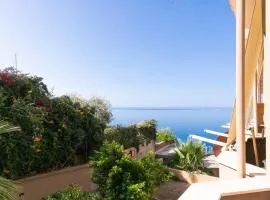 Teulada cozy flat with pool and beach access