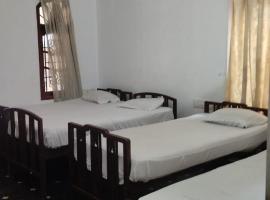 Aryabhadhra Cottages 7, Room-4，位于埃尔讷古勒姆的酒店