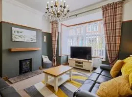 Cromwell House, Sleeps 8, Central Location