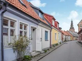 2 Bedroom Lovely Home In Ystad