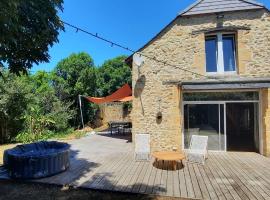 La cachette en Bouriane，位于Saint-Cirq-Madelon的酒店