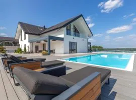Beautiful Apartment In Rogasovci
