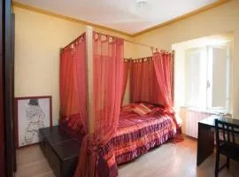 Torretta 16 red room