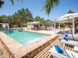 Casa Mayo，位于圣弗朗西斯科哈维尔的带热水浴缸的酒店