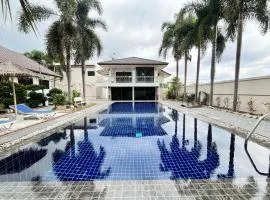 Paula Pool Villa
