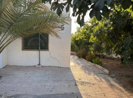 Featured House Furnished Independent for Rent，位于阿杰隆的酒店