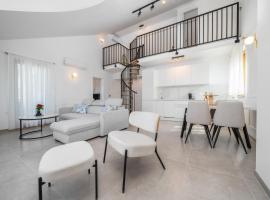Villa Božica - sea view stone villa with free parking，位于马卡尔斯卡的酒店