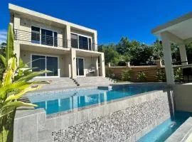 The Indianna Luxury Pool & Spa