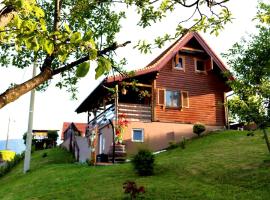 Wooden house Brezni，位于特拉科什恰恩的酒店