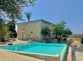 Alma Del Monte Stone House w Pool Terrace