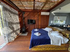 Casas de Vidro - Hospedar com Propósito，位于弗洛里亚诺波利斯的酒店