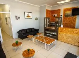 Lodge Luxe, Cozy Bedrooms, Free WiFi, Robust Security