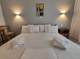 Elysian Light Apartment & Rooms