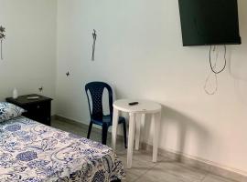 Habitación, 2, privada, aire, Ceiba，位于库库塔的酒店