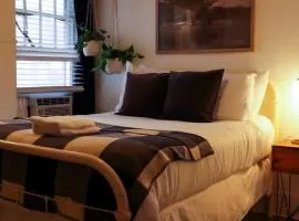 Lafayette Getaway - Private Room in a Shared House