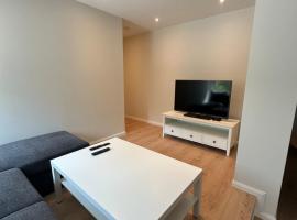 Apartment for rent in Arendal，位于阿伦达尔的低价酒店