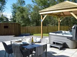 2 Cilwendeg Lodge