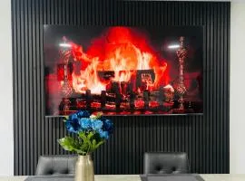 Luxurious New Home Near Airport