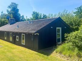 6 person holiday home in Jerup，位于耶鲁普的酒店