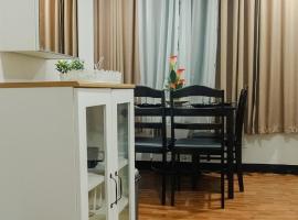 Group Stay for 6 with 3 Bunk Beds, Kitchen, Wi-Fi & Netflix, Near MRT Boni