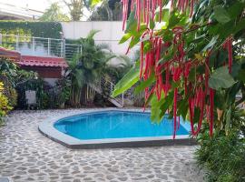Manuel Antonio Appartement 4 personnes Terrasse priv，位于奎波斯城的酒店