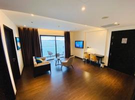 Homestay Sapphire S2 Hạ Long - Tầng 25 - 31 - 2 phòng ngủ，位于下龙湾的公寓
