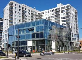 Practical Comfortable Condo Panoramic View 10th，位于魁北克市的酒店