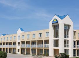 Days Inn by Wyndham West Des Moines - Clive，位于克莱夫的酒店