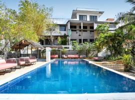 9 Bedroom Villa Mui Ne With Private Pool，位于美奈的酒店
