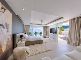 Luxury Sea View Pool Villa L at UniQue Residences，位于Plai Laem的酒店