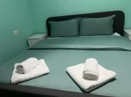 Alma Rose Apartment