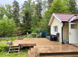 Cozy tiny house Retreat in Stockholm archipelago