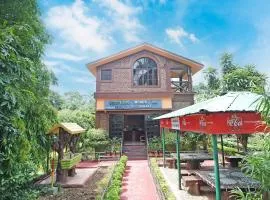 Whispering Woods Inn - Stay & Enjoy in Nature !