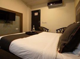 Collection O Thondayad Calicut Dream Casa，位于Kakkayam的酒店