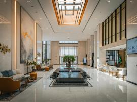 First Grand Hotel，位于达曼的带停车场的酒店