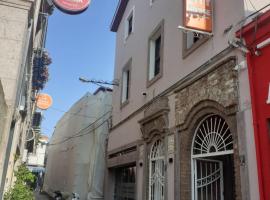 Ayvalık City House，位于Eskiömerler的酒店