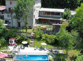 Casa Benassi ,Room&Suite , con piscina，位于廖卢纳托的酒店