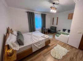 Hotel Zallina，位于泰斯的酒店
