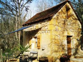 Les nuits étoilées du moulin petit déjeuner inclus，位于Sainte-Orse的酒店