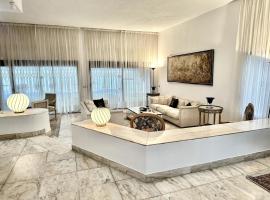 Villa Retreat Pool, Space and Guaranteed Tranquility，位于突尼斯的酒店