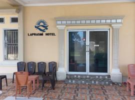 LaPrasmi Hotel，位于Waha的酒店