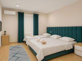 Hotel Krial，位于培拉特的酒店