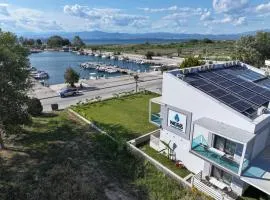 NERO SEASCAPE SUITES