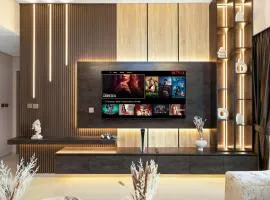 51st Floor Sea and Skyline Views LUXE 1BR