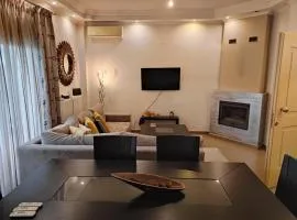 Stefania's Luxury House