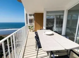 Stylish 2-BR Oceanfront Condo with Panoramic Views