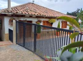 Casa Bahu Campestre，位于莱瓦镇的酒店