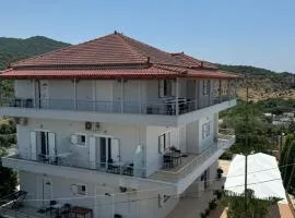 Vila Ervin Ksamil