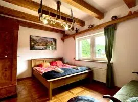 Dworek nad jeziorem z prywatną plażą